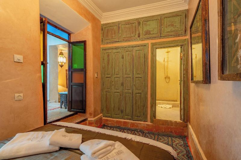 Riad Yamina52 image