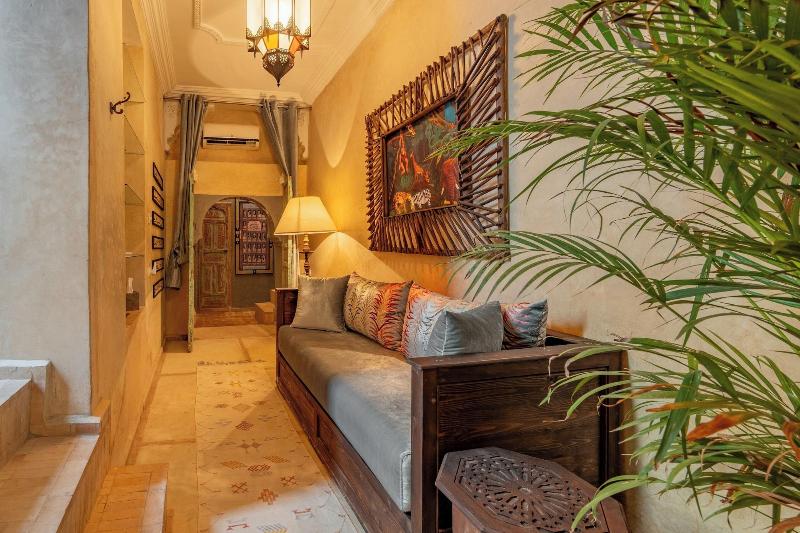 Riad Yamina52 image