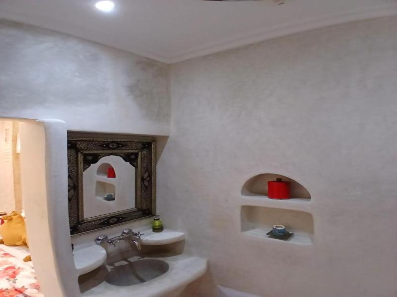 Riad Thycas image
