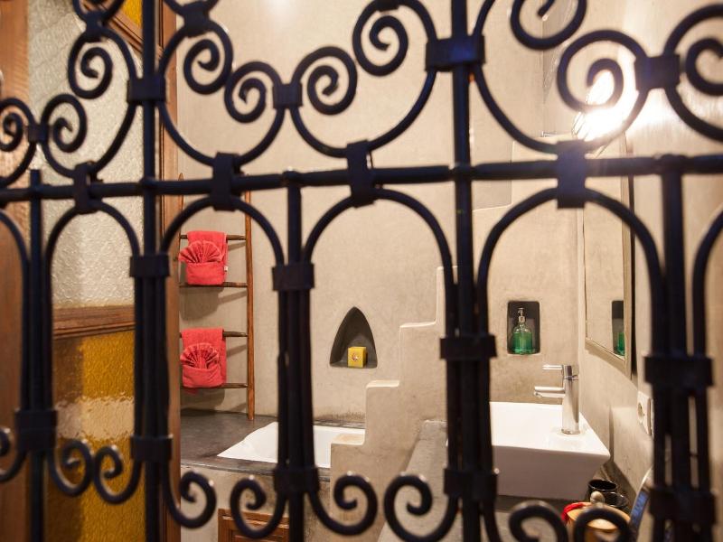 Riad Thycas image