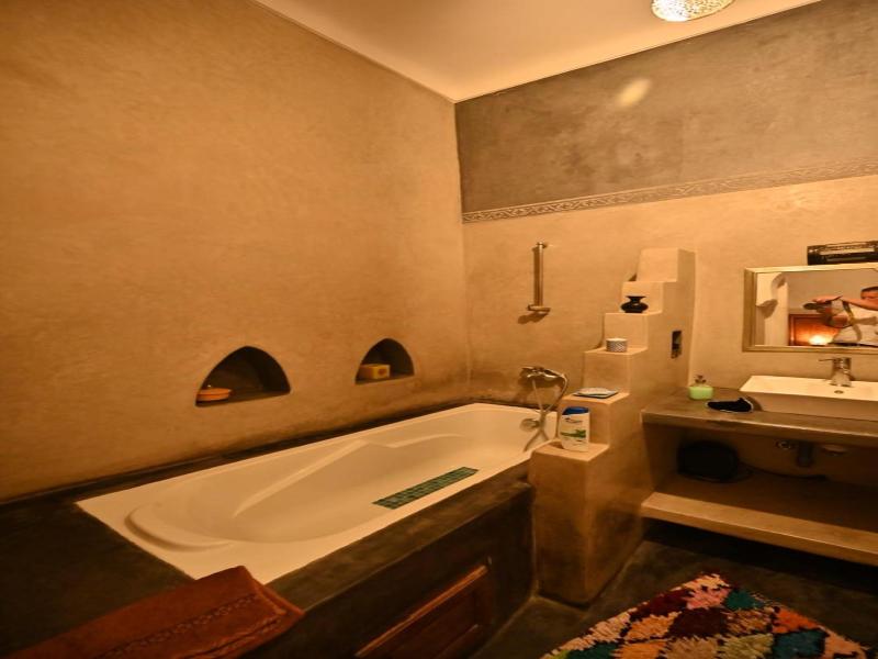 Riad Thycas image