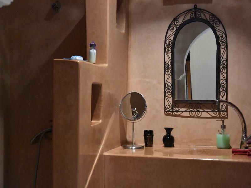 Riad Thycas image
