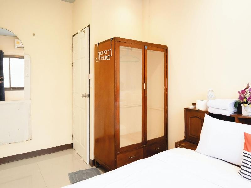 Khaosan Station - Adults Only image