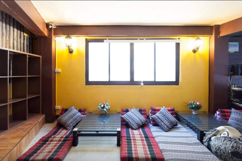 Raw Hostel image