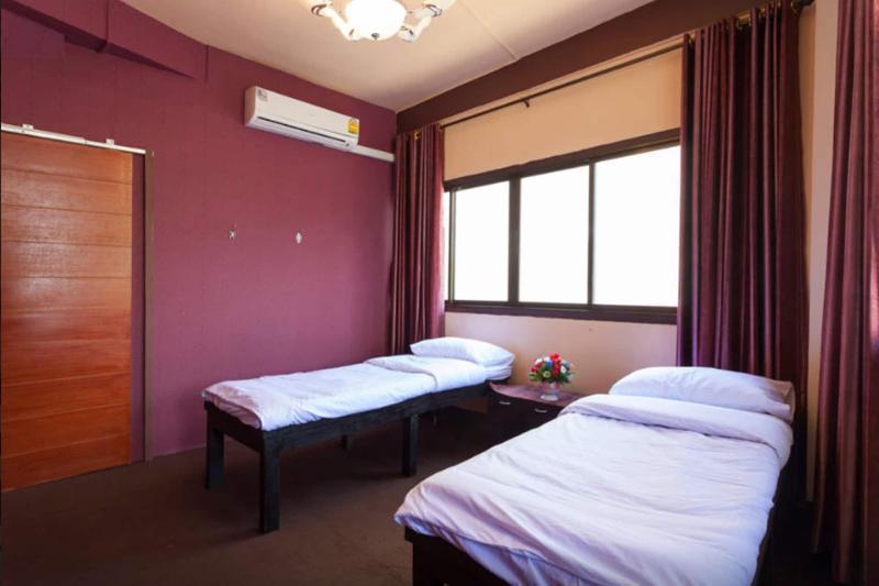 Raw Hostel image