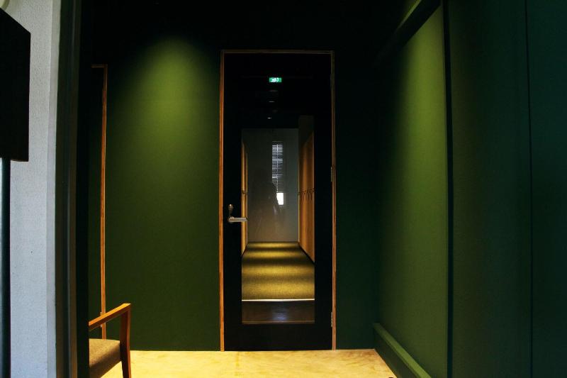 TRAVEL&BOOK HOTEL HULATON CABIN takamatsu - Hostel image