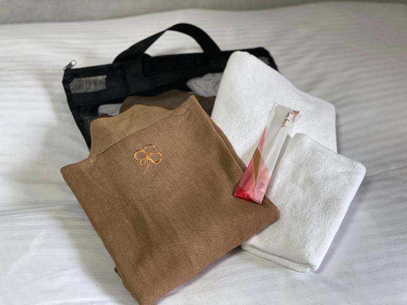 TRAVEL&BOOK HOTEL HULATON CABIN takamatsu - Hostel image
