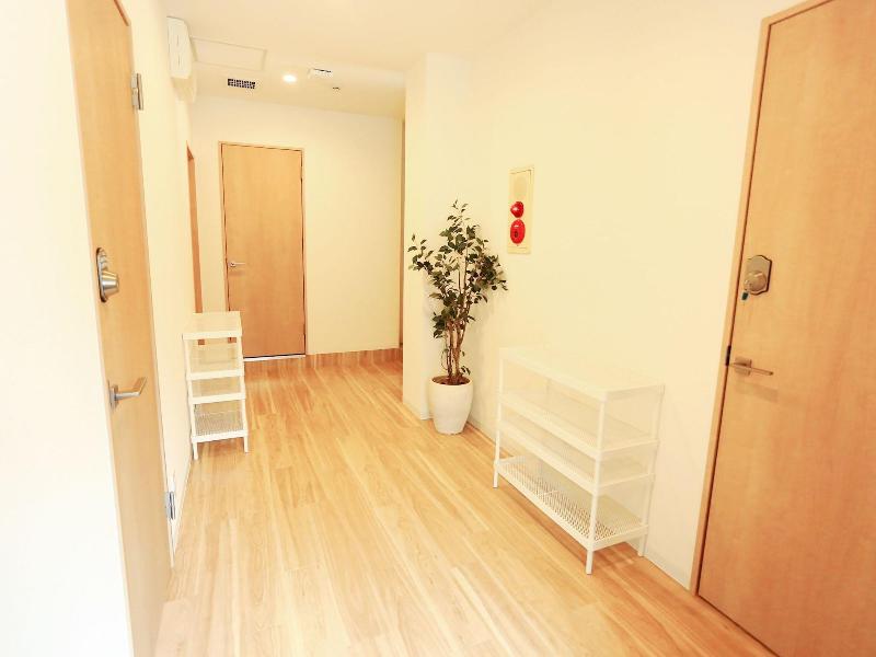 Coins Hostel Tenjin image