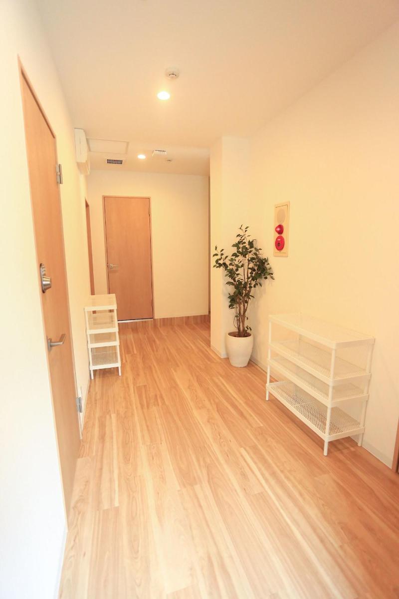 Coins Hostel Tenjin image