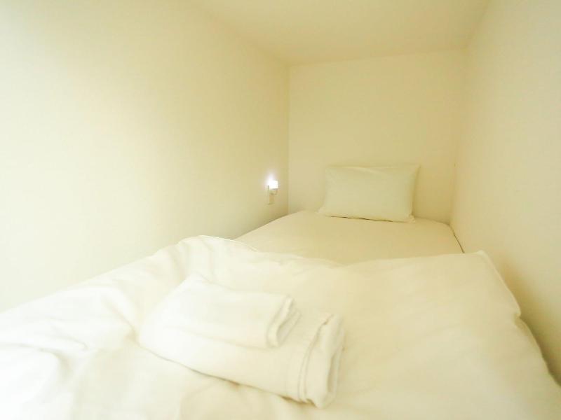 Coins Hostel Tenjin image
