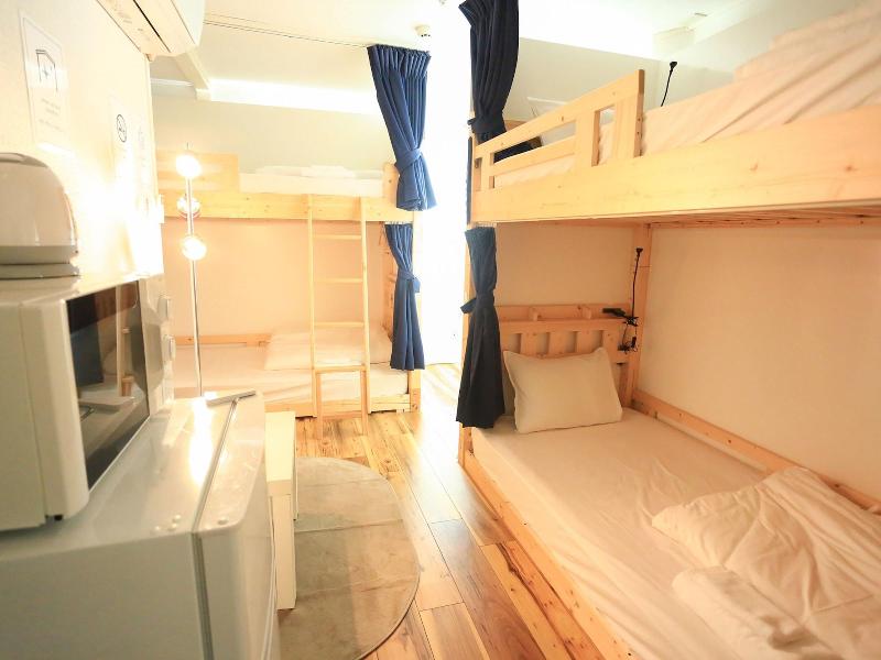 Coins Hostel Tenjin image