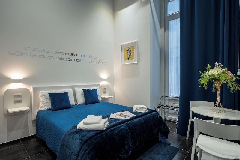 Skyhouse Chiaia image