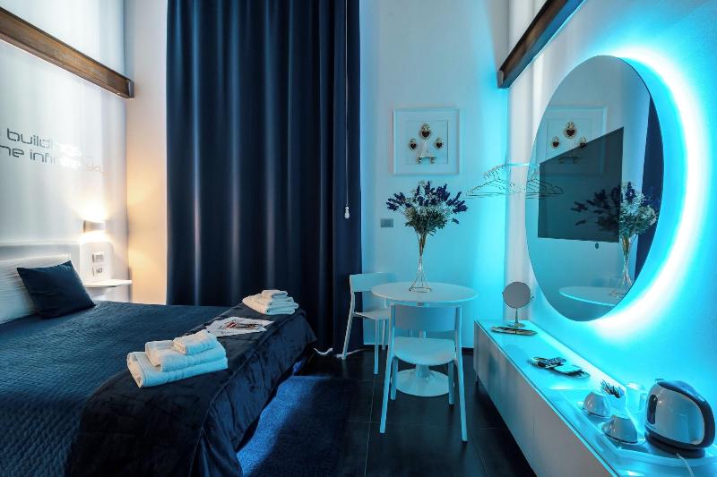 Skyhouse Chiaia image