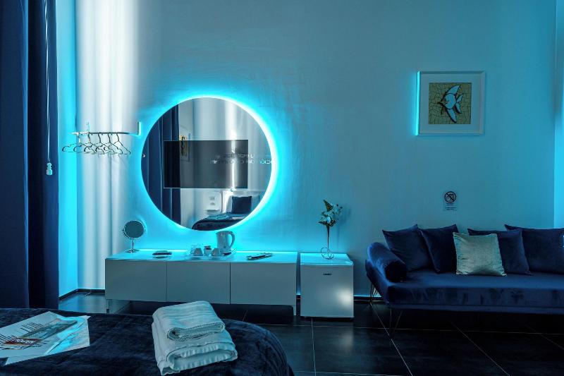 Skyhouse Chiaia image
