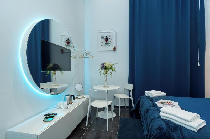 Skyhouse Chiaia image