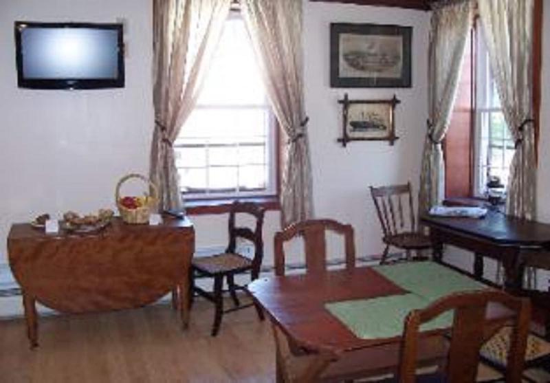 Old Winterport Commercial House — restaurant