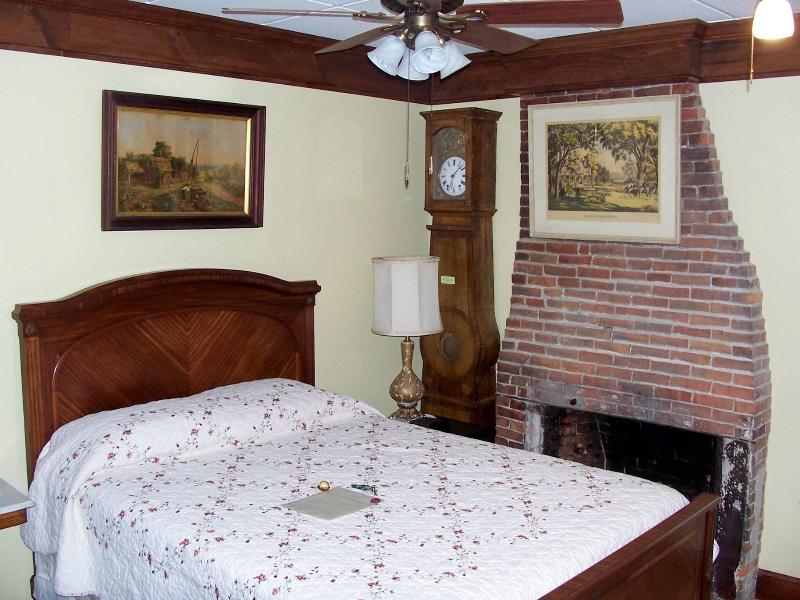 Old Winterport Commercial House image