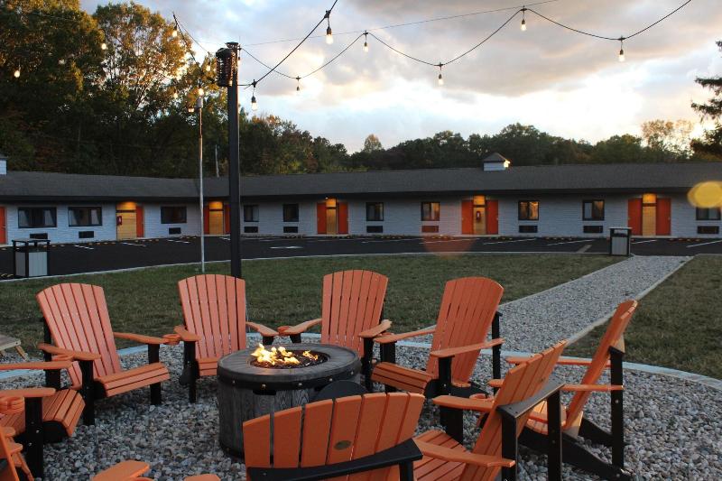 4411 Inn & Suites image