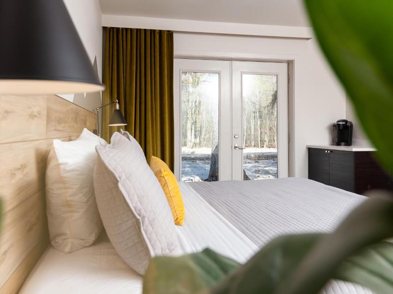 4411 Inn & Suites image
