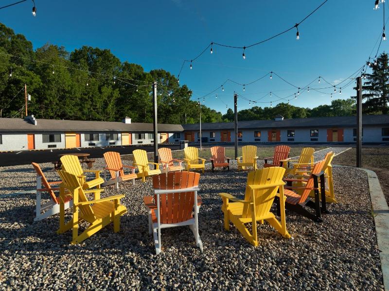 4411 Inn & Suites image
