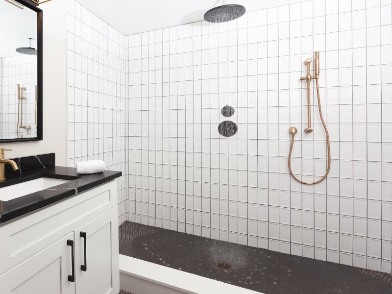 4411 Inn & Suites image