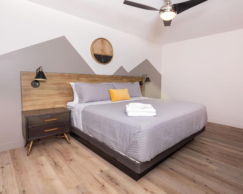 4411 Inn & Suites image