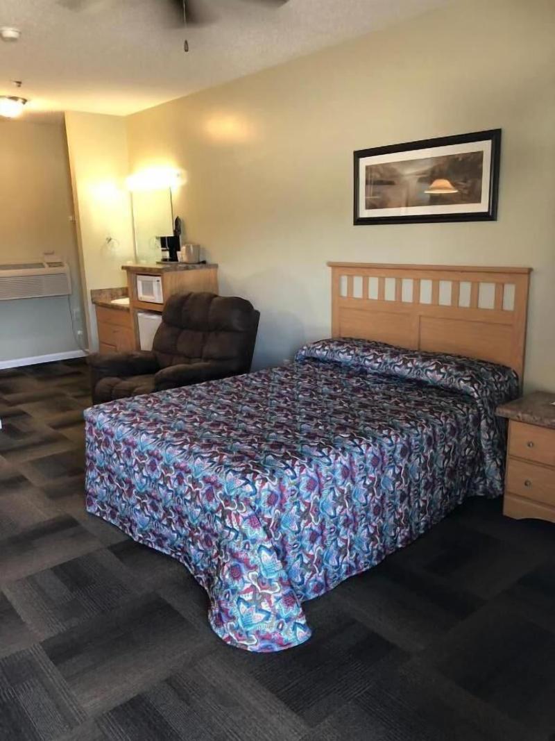Weiss Lake Lodge image