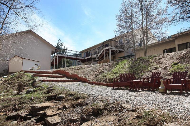 Argo Inn And Suites image