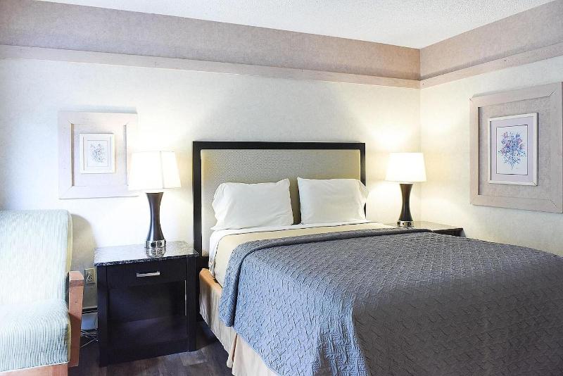 Argo Inn And Suites image
