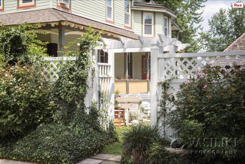 Vandiver Inn image