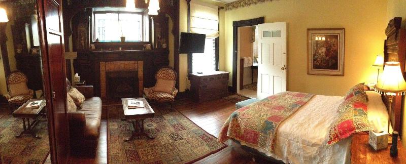 Vandiver Inn image