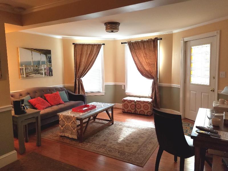 Vandiver Inn image