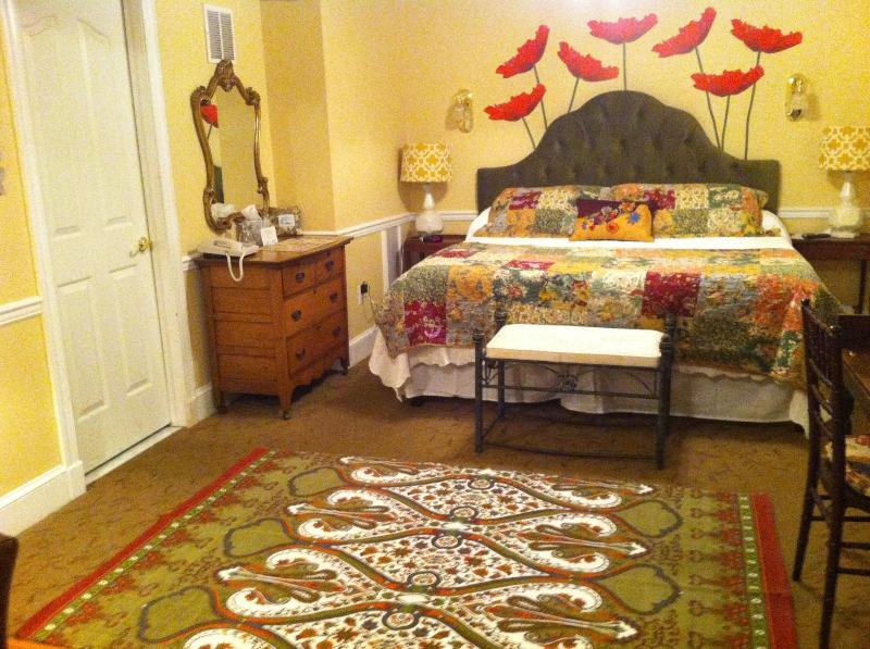 Vandiver Inn image