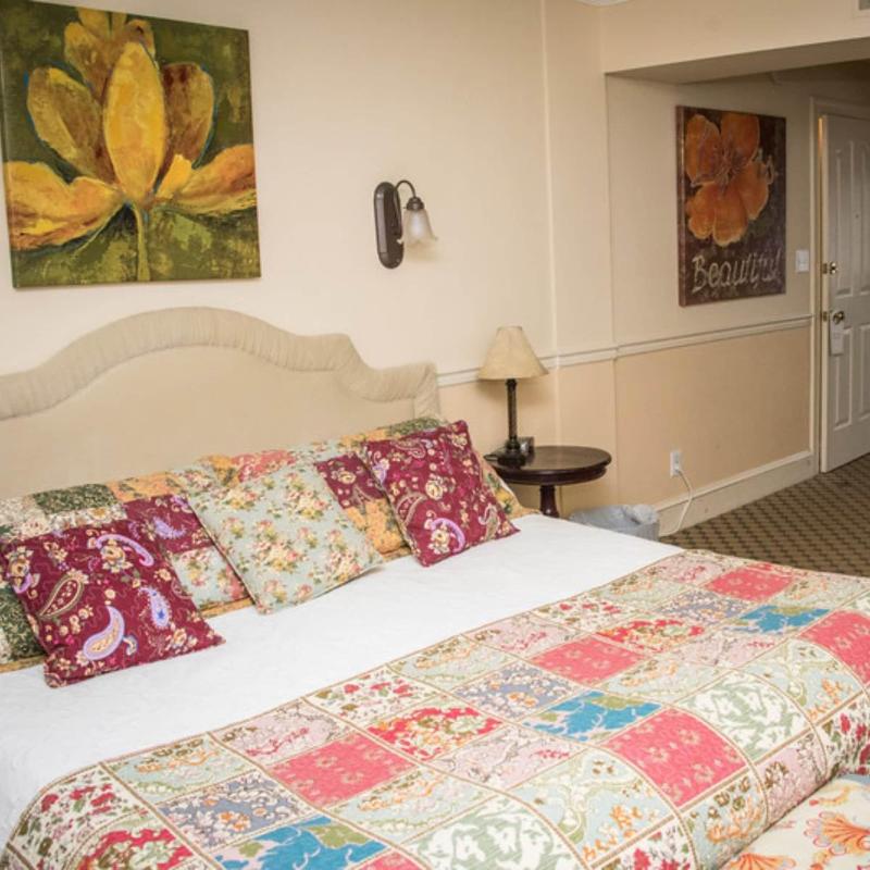 Vandiver Inn image