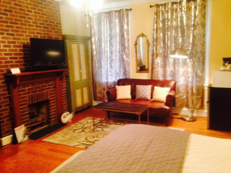 Vandiver Inn image
