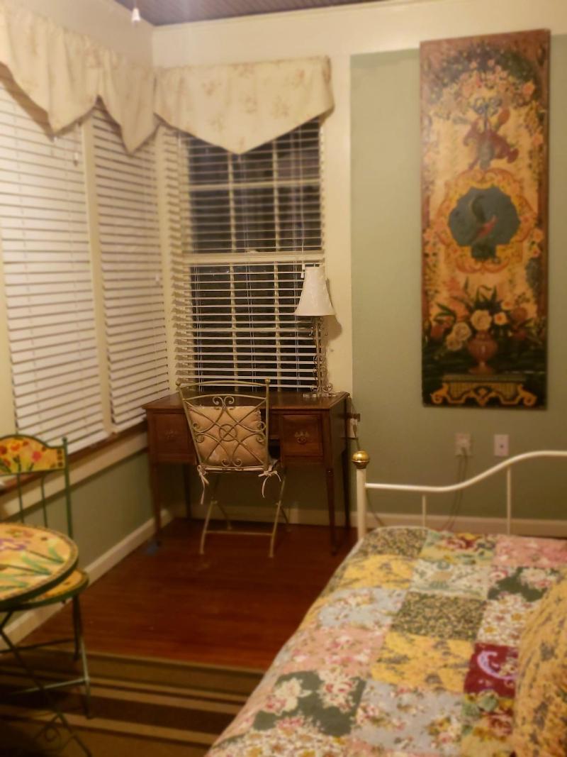 Vandiver Inn image