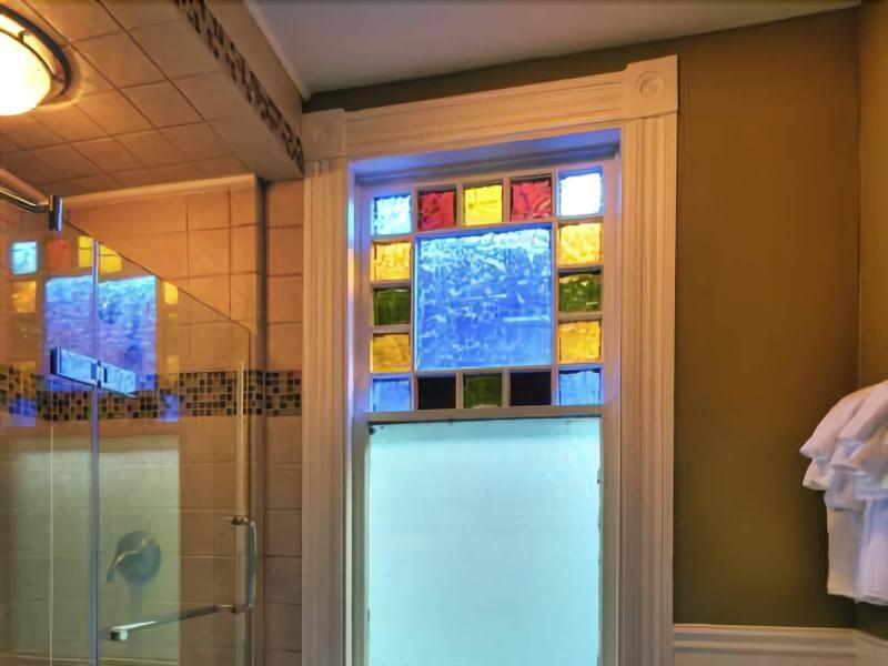 Vandiver Inn image