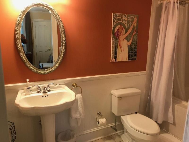 Vandiver Inn image