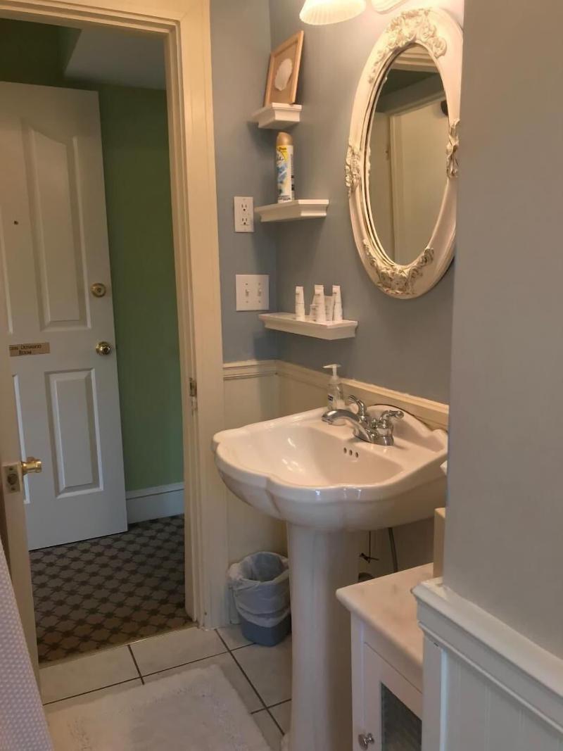 Vandiver Inn image