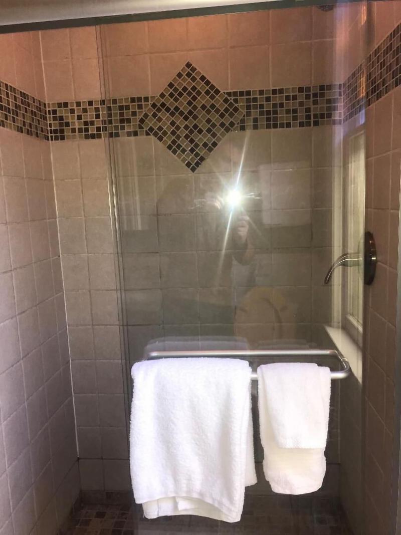 Vandiver Inn image