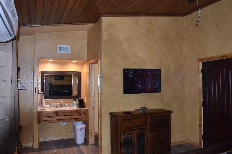 Paisano Village RV Park & Inn image