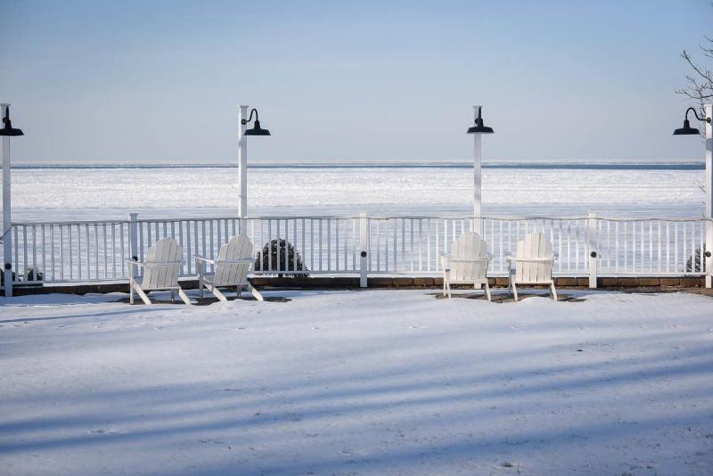The Lakehouse Inn image