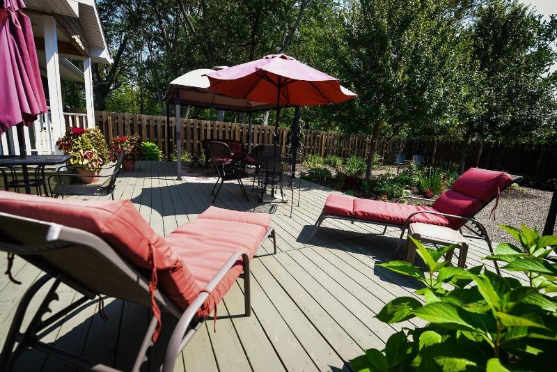 The Lakehouse Inn image