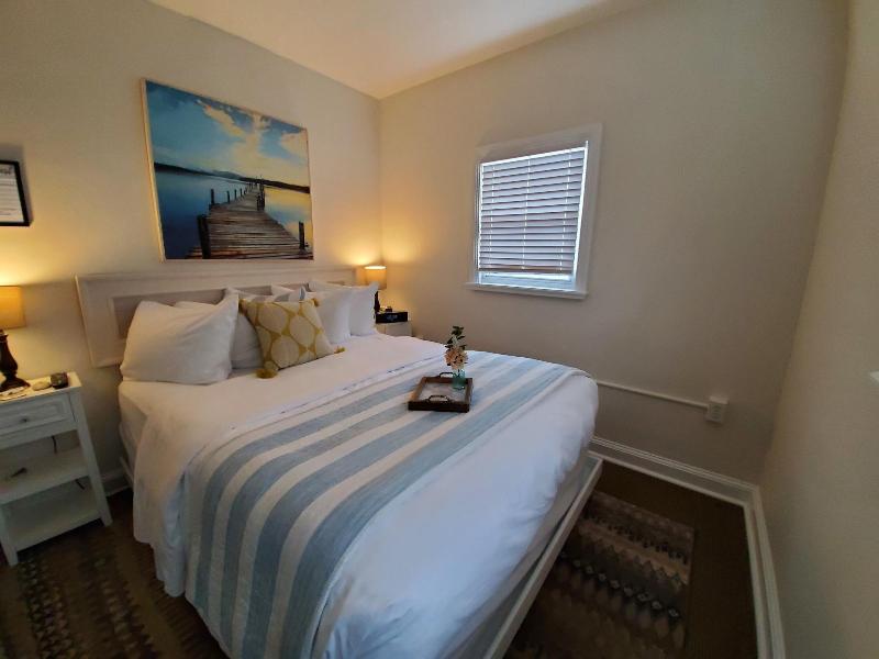 The Lakehouse Inn image