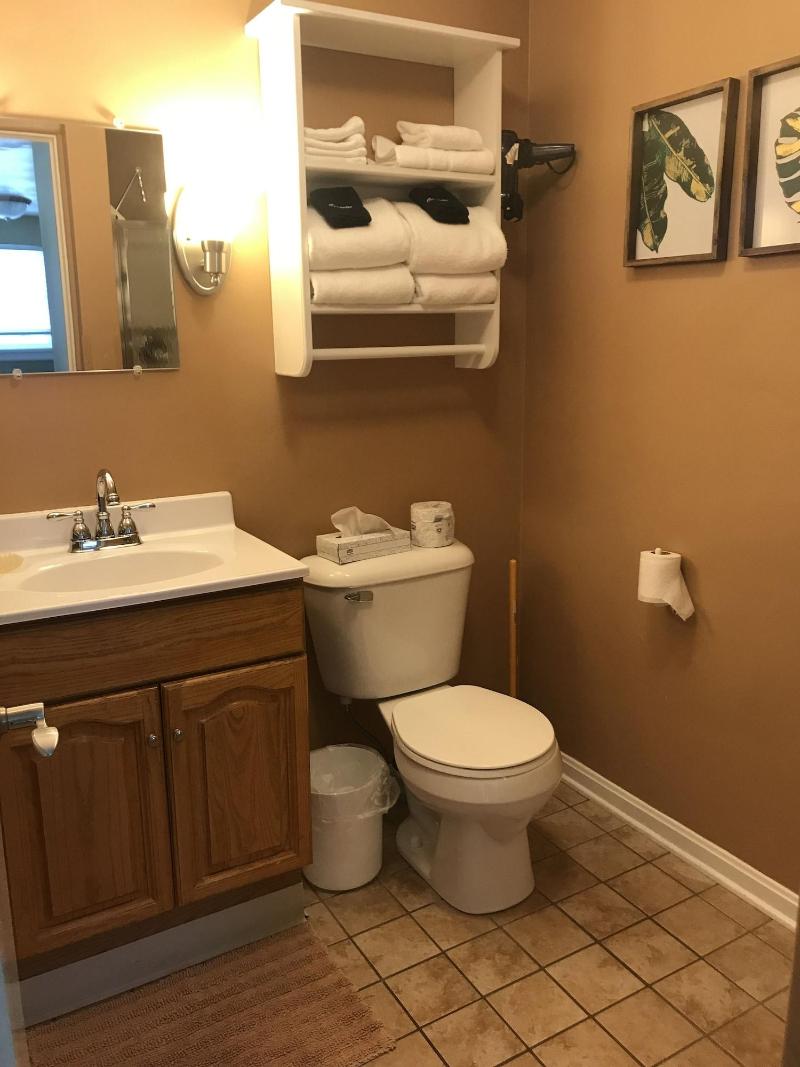The Lakehouse Inn image