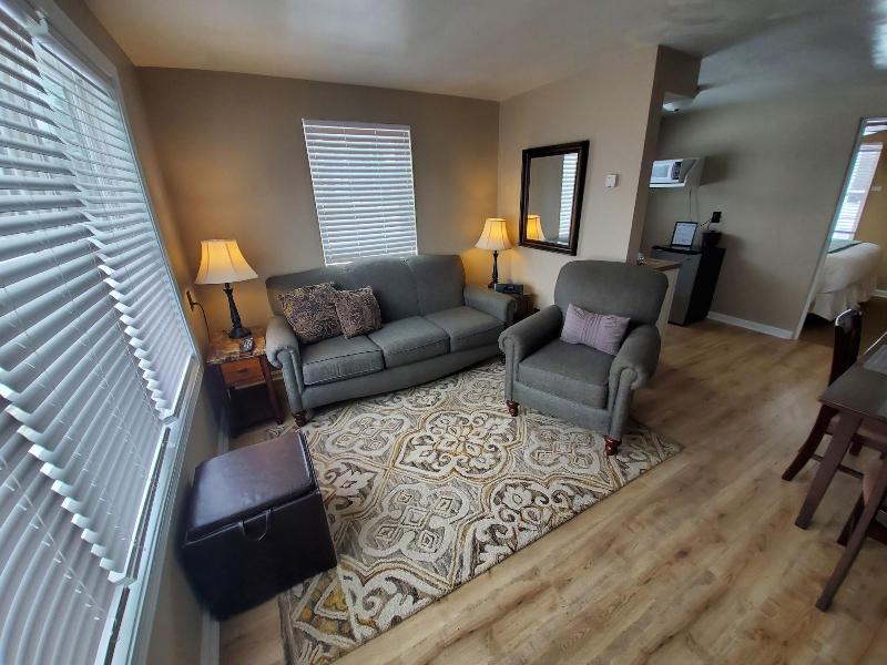 The Lakehouse Inn image