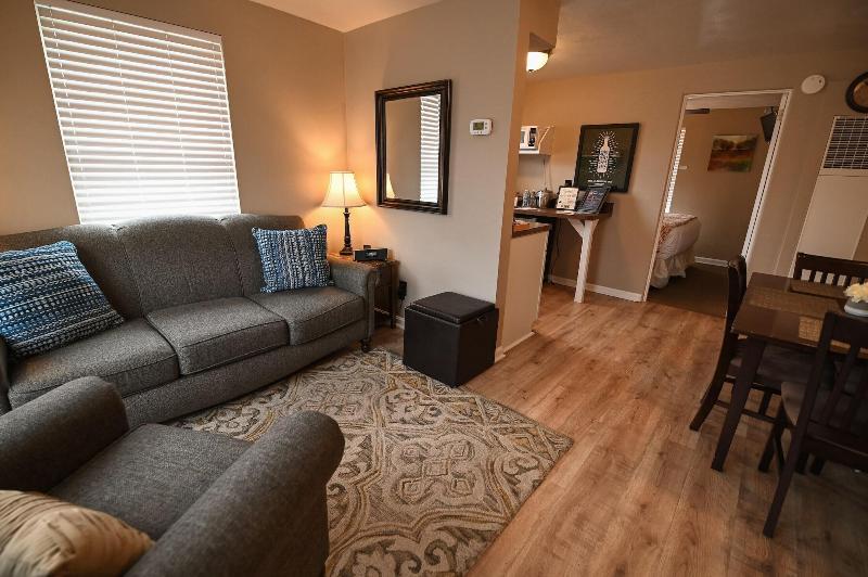 The Lakehouse Inn image