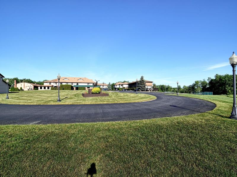 Roosevelt Inn And Suites Saratoga Springs image