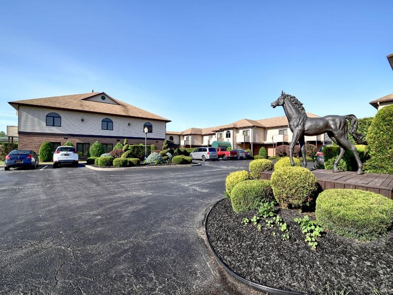 Roosevelt Inn And Suites Saratoga Springs image