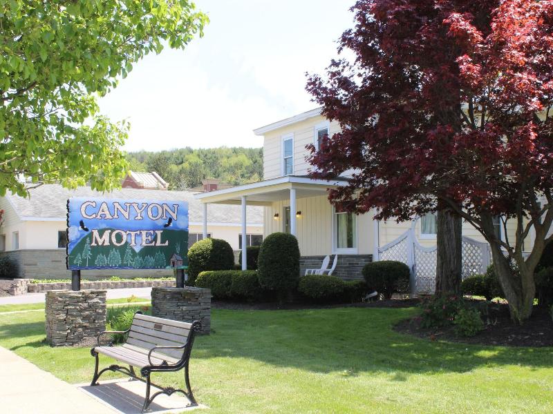 The Canyon Motel image